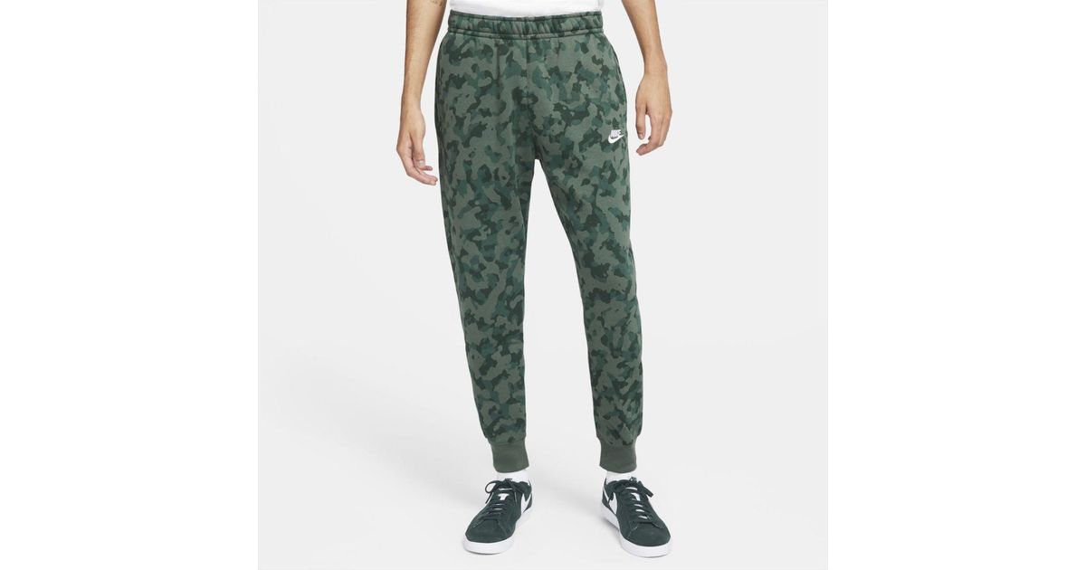 Nike Sportswear Club Fleece Joggers in Green for Men - Lyst