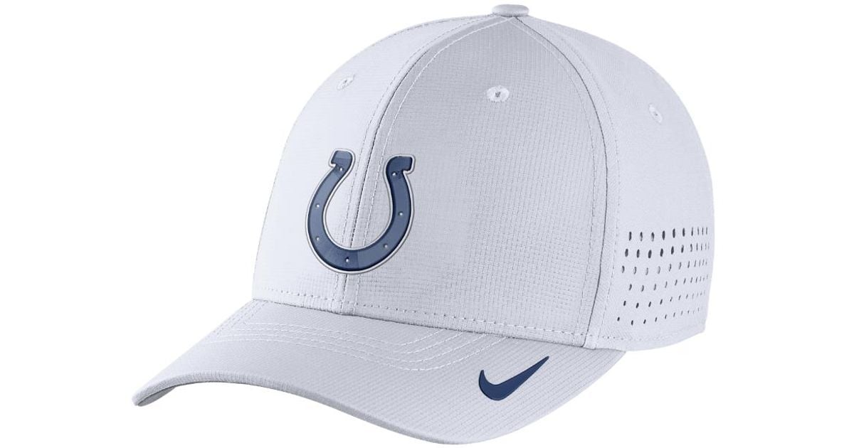 white nike hat with white swoosh