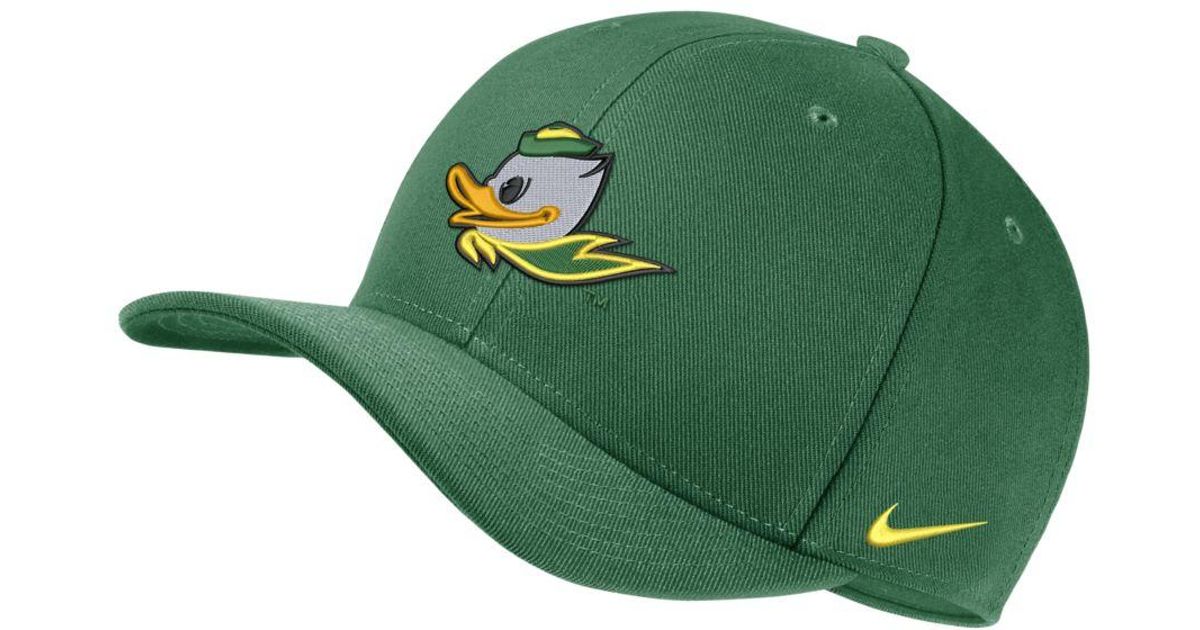 Nike College Classic99 Swoosh Flex (oregon) Fitted Hat in Green | Lyst