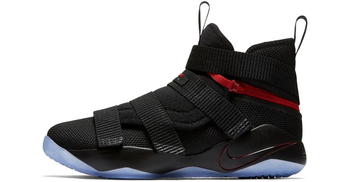 Nike Lace Lebron Soldier Xi Flyease 