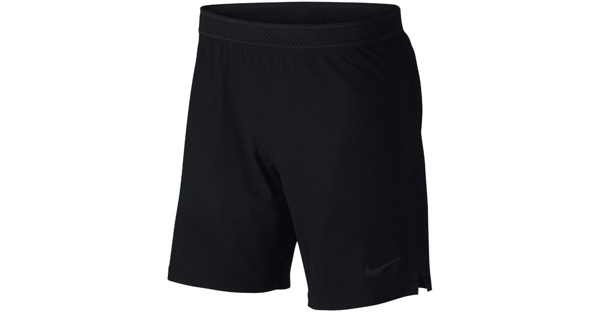 tuyo Contratar metálico Nike Vaporknit Repel Strike Men's Soccer Shorts in Black for Men | Lyst