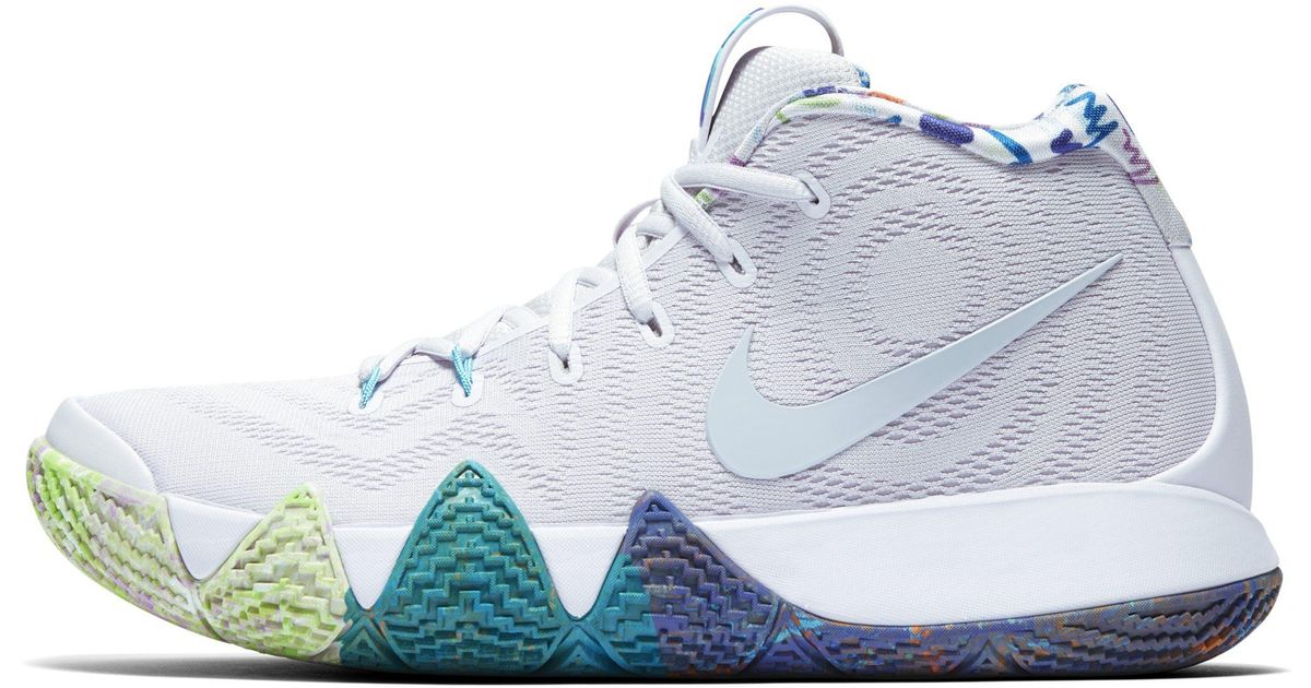 kyrie basketball shoes womens