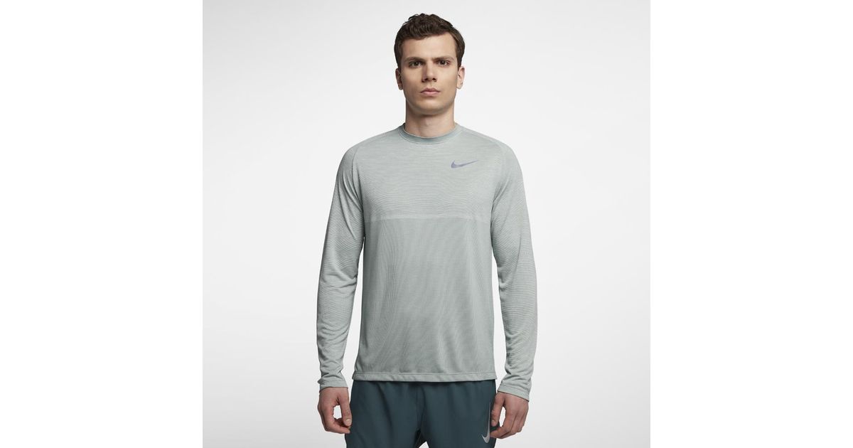 nike dry medalist running top