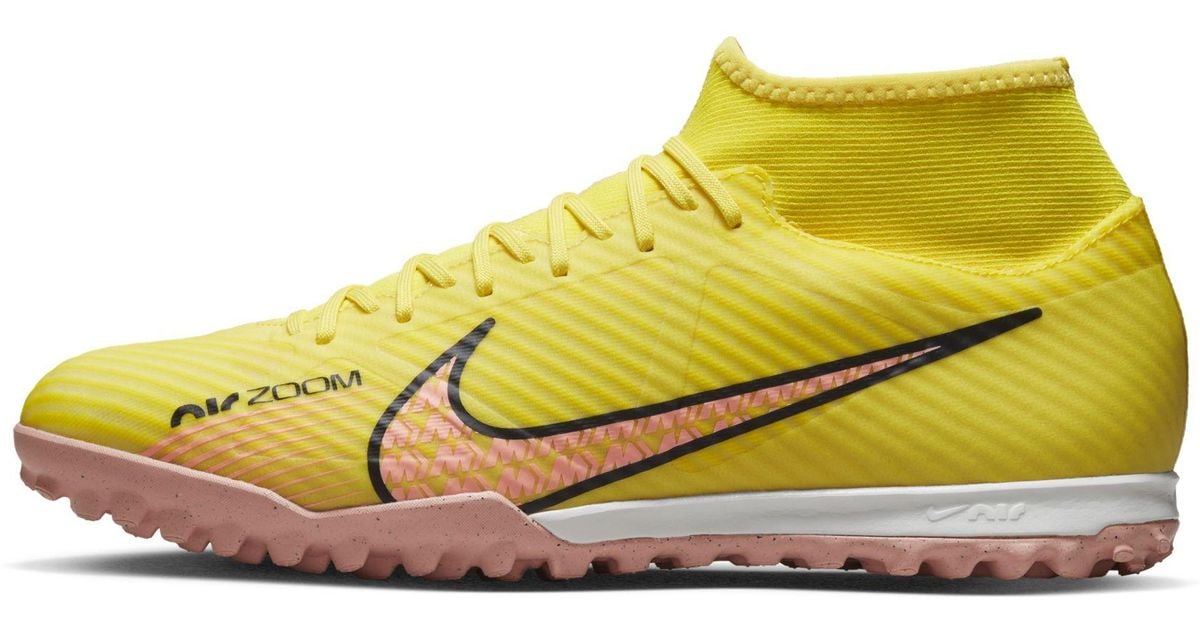 new nike football trainers