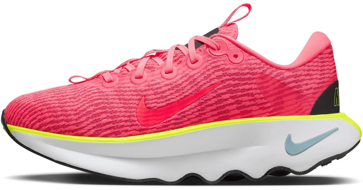 Nike Motiva Walking Shoes in White Lyst UK