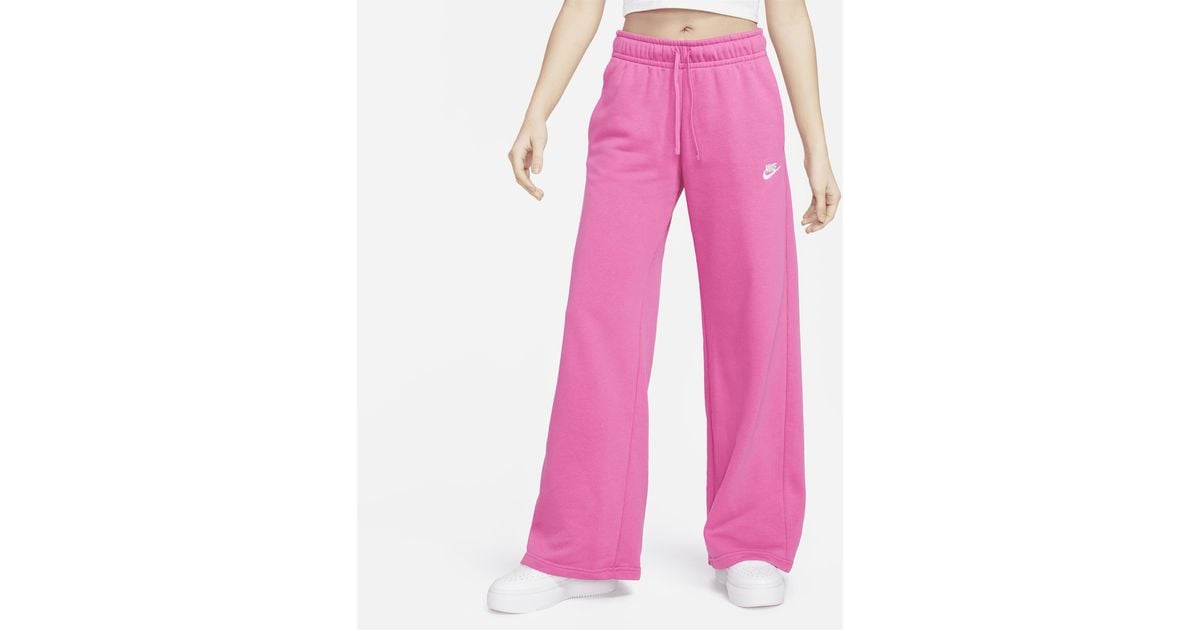 Buy Nike Women's Sportswear Club Fleece Oversized Cargo Joggers Pink in  Dubai, UAE -SSS