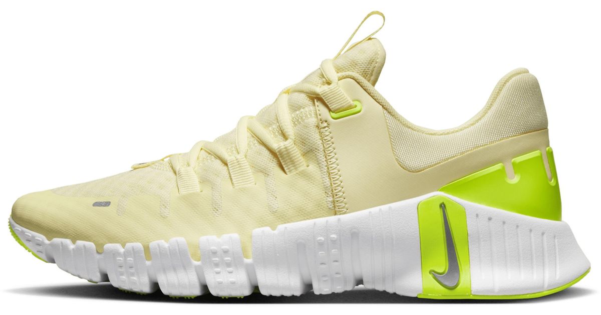 Nike Free Metcon 5 Workout Shoes in Yellow Lyst UK