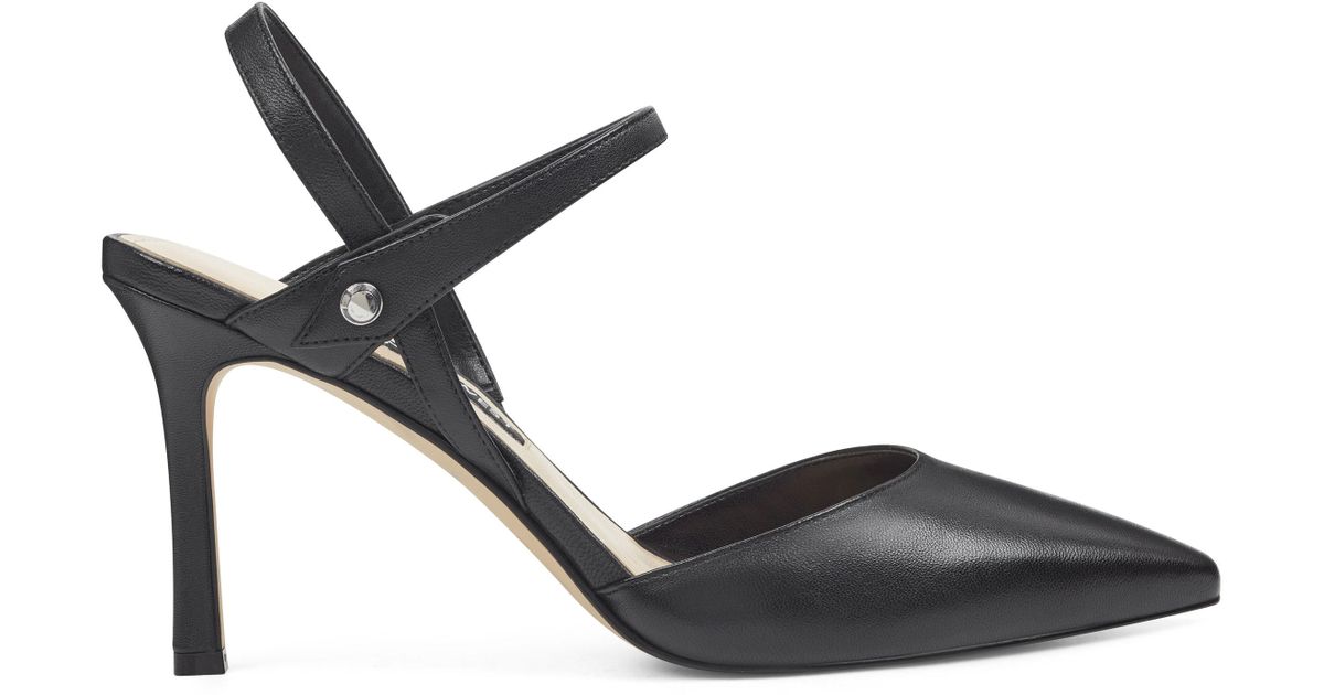 emme pointy toe pumps