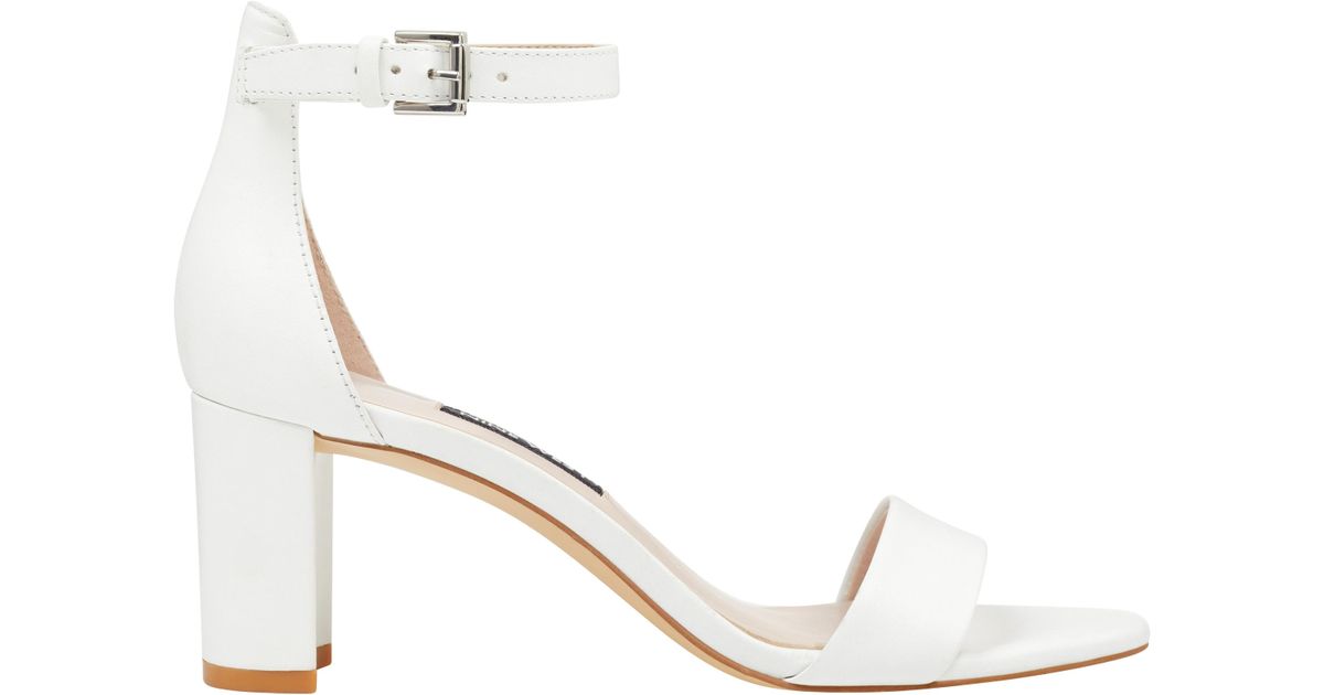 nine west pruce white