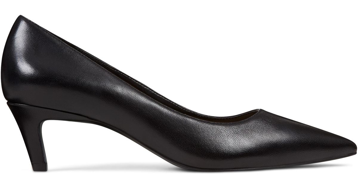 quan pointy toe pumps