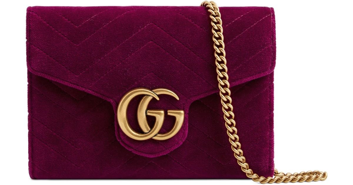 gg marmont 2.0 matelassé velvet wallet on a chain