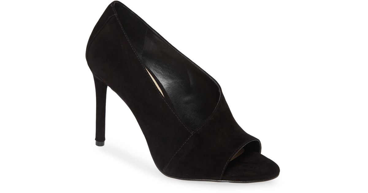 vince camuto black suede heels