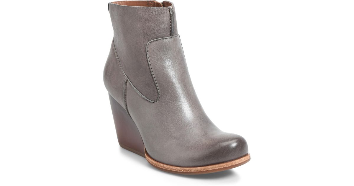 kork ease michelle wedge boots