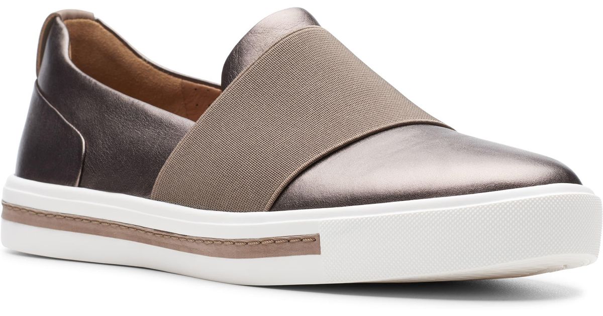 clarks un maui step slip on trainers