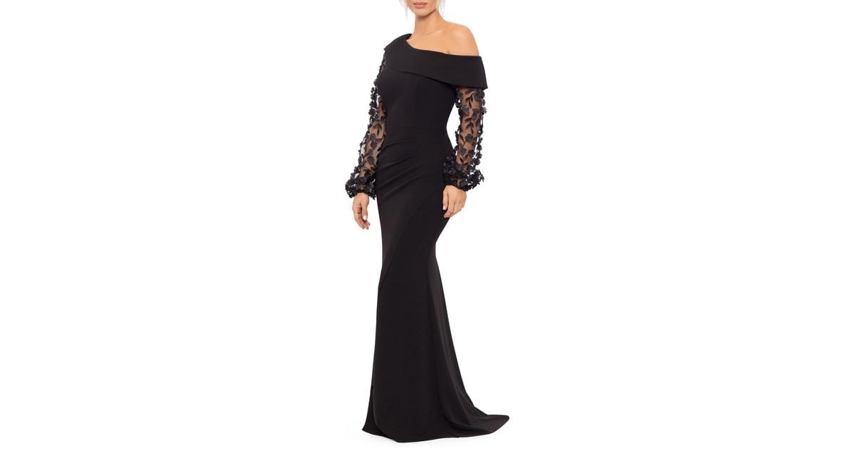 Xscape Floral Appliqué Long Sleeve Gown in Black Lyst