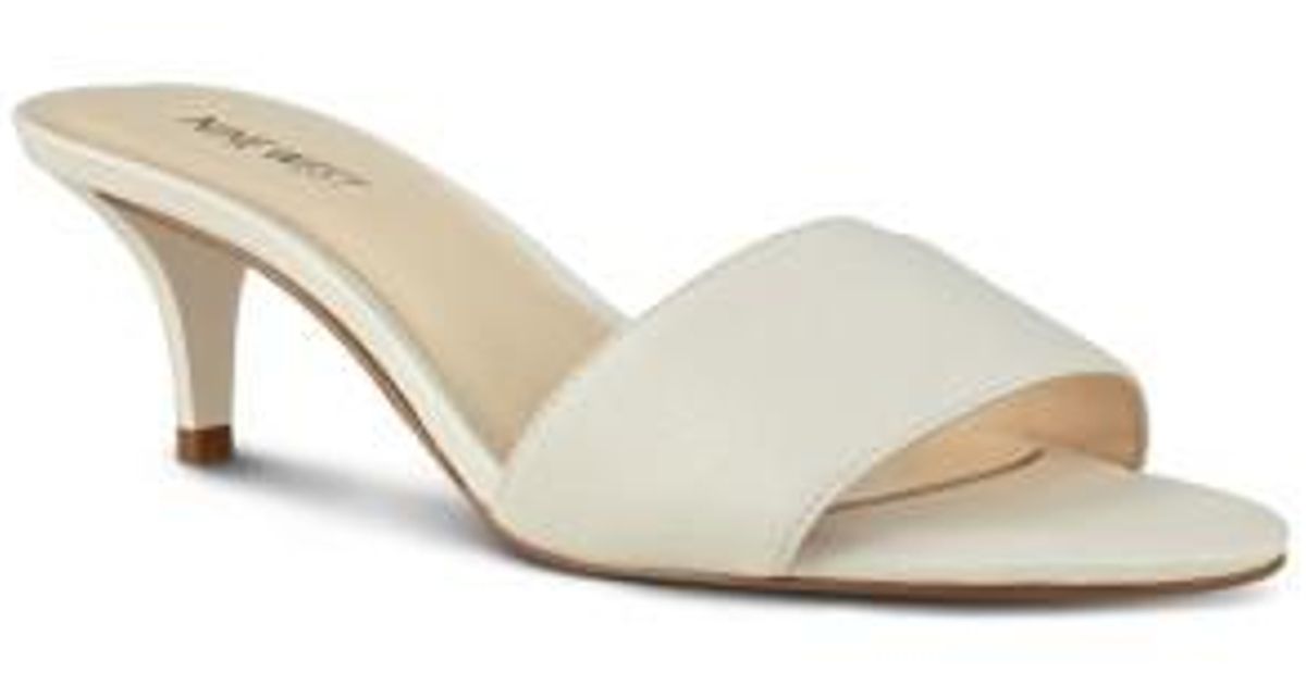 nine west lynton sandal