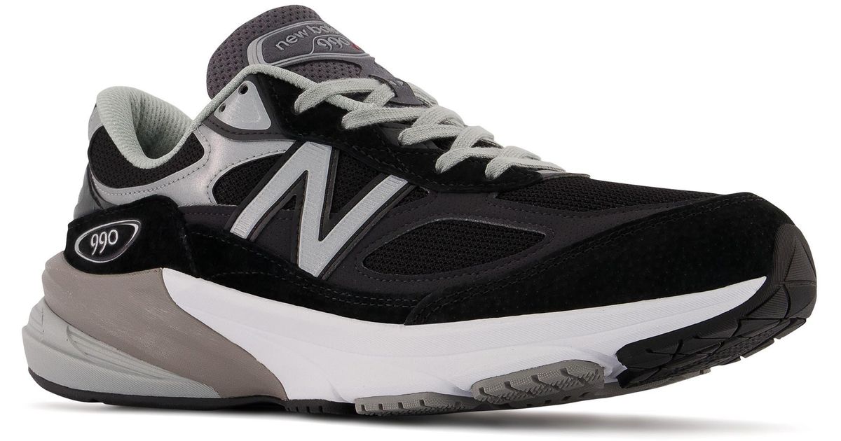 New Balance 990 Running Shoe in Black Lyst