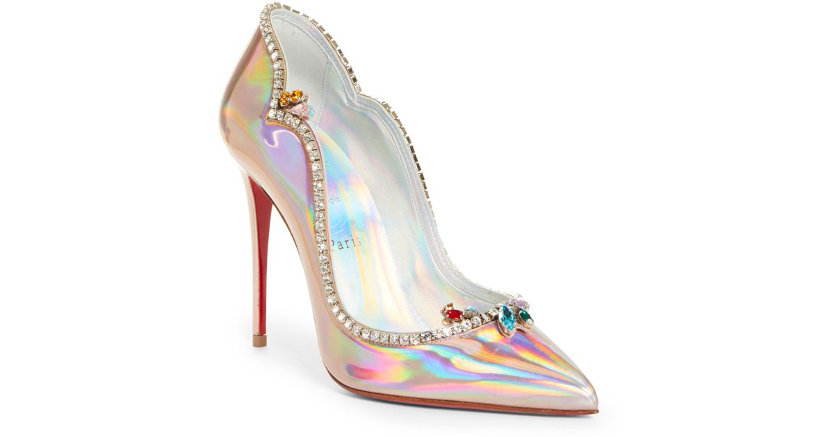 Christian Louboutin Chick Queen Pointed Toe Pump in White | Lyst