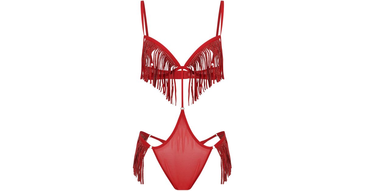 Love, Vera Love in Red Lyst