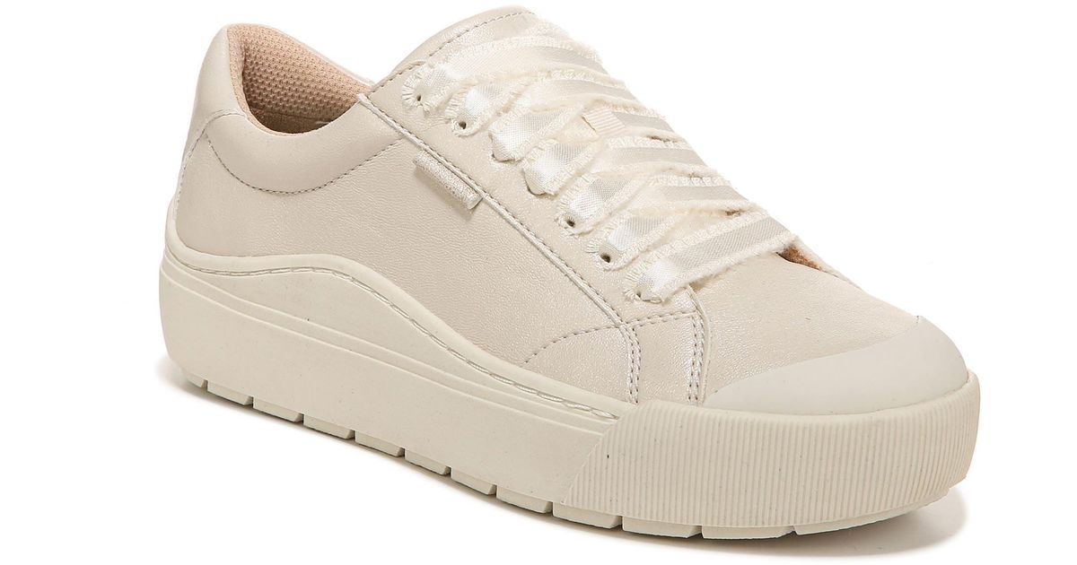 Dr. Scholls Time Off Sneaker in White | Lyst