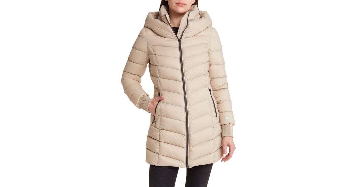 SOIA KYO Alanis Hooded Water Repellent Lightweight Down Coat in