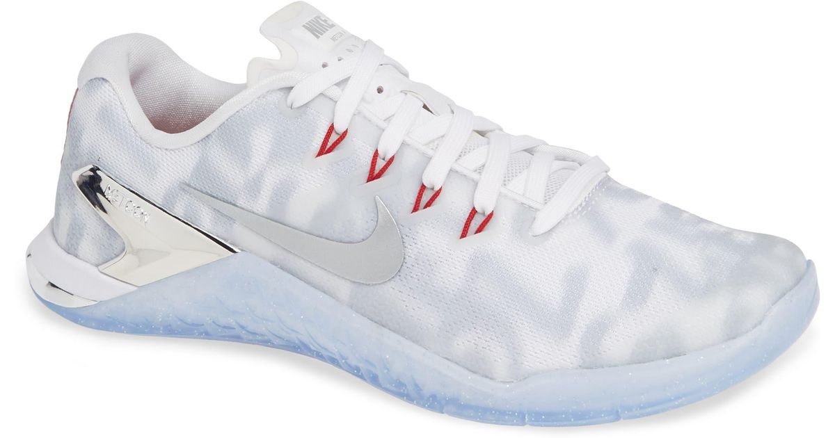 nike women's metcon 4 white metallic silver