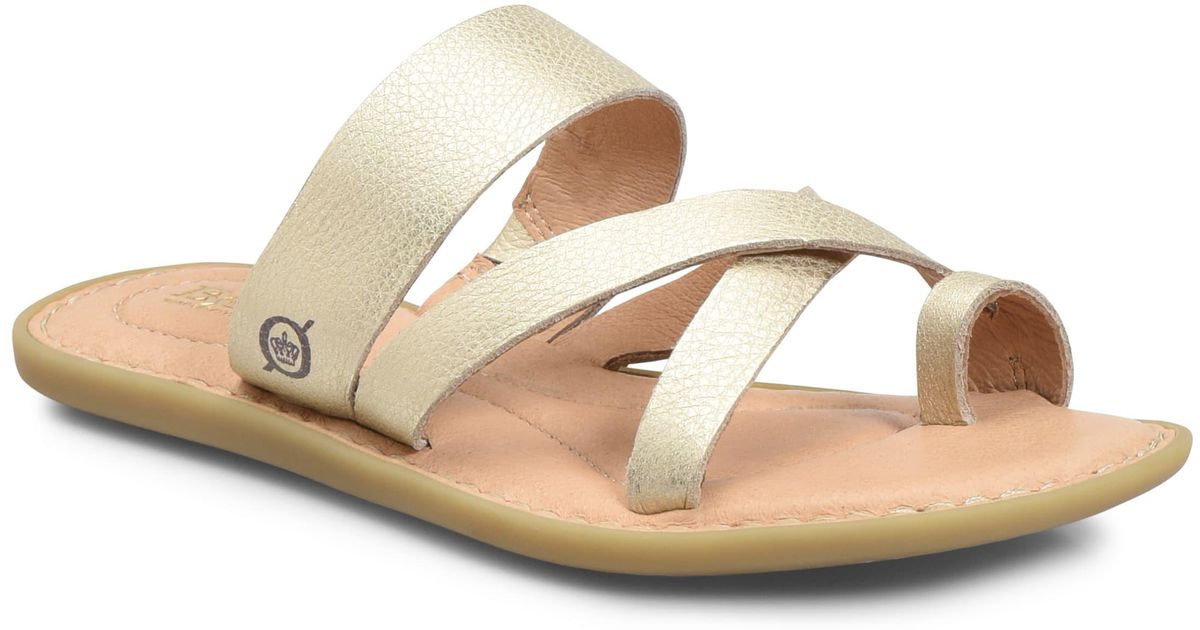 born squam sandal