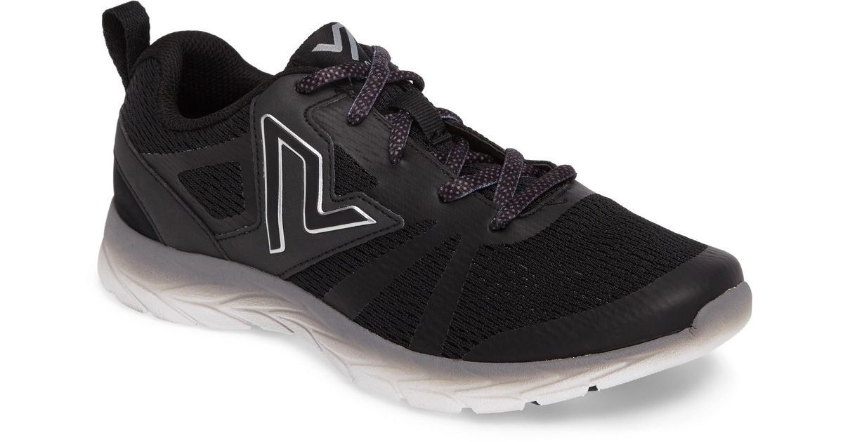 Vionic Brisk Miles Sneaker in Black - Lyst