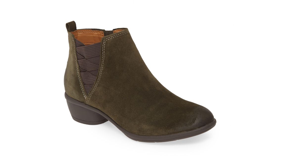 Comfortiva Questa Ankle Boot - Lyst