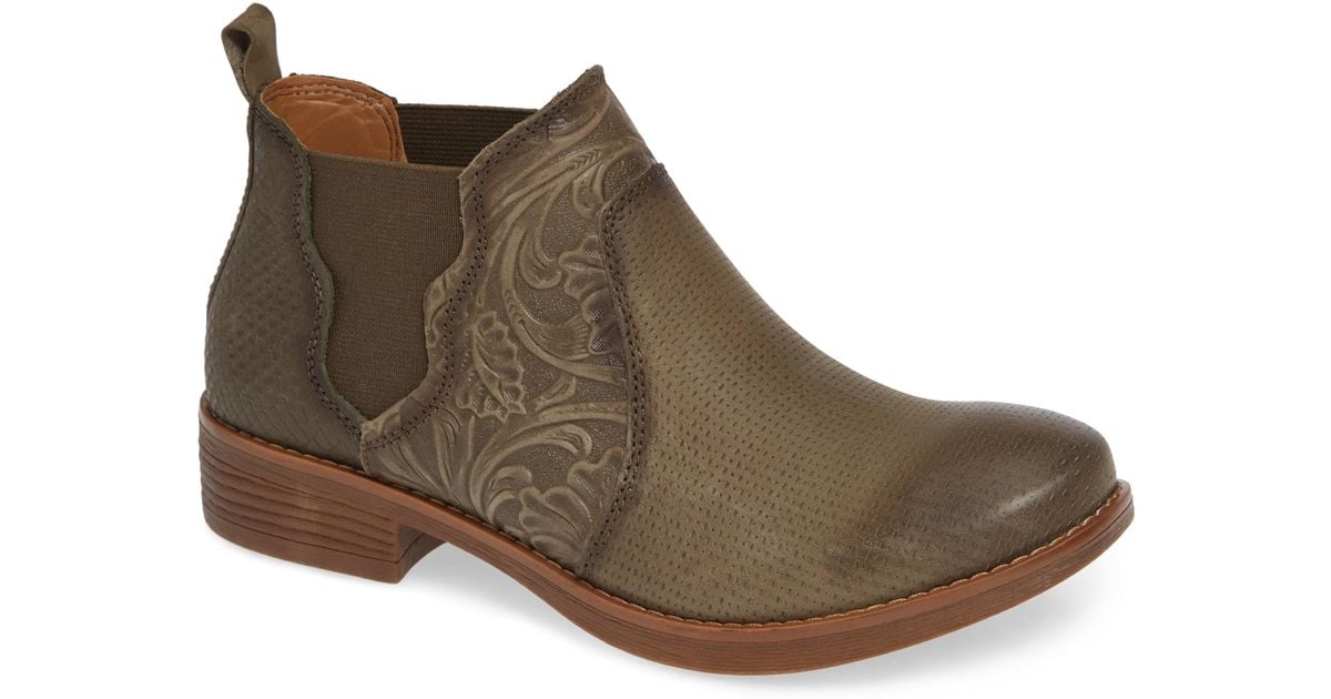 born tenny chelsea boot