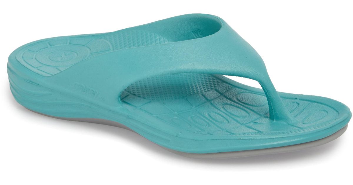 aetrex lynco slippers