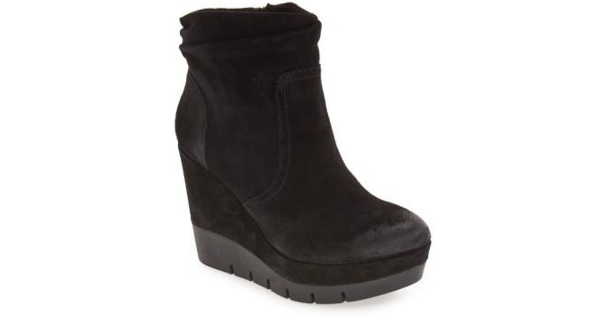 isola jadyn wedge bootie