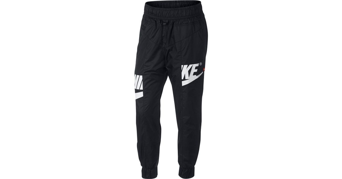 Nike Sportswear Windrunner Women's Pants in Black - Lyst