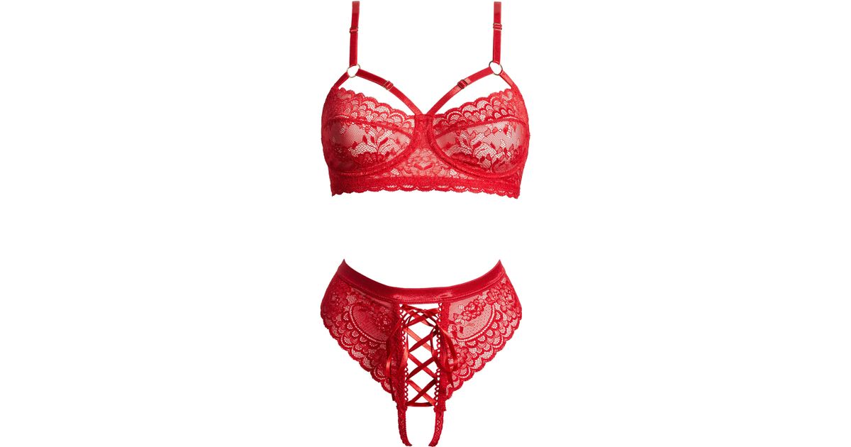 Coquette Lace Underwire Bra & Tanga in Red | Lyst