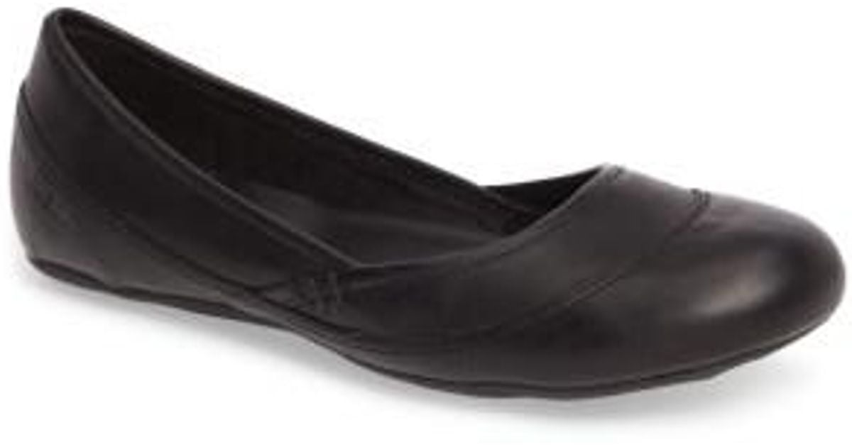 Merrell Ember Ballet 2024 www.hockeyplayer .ar