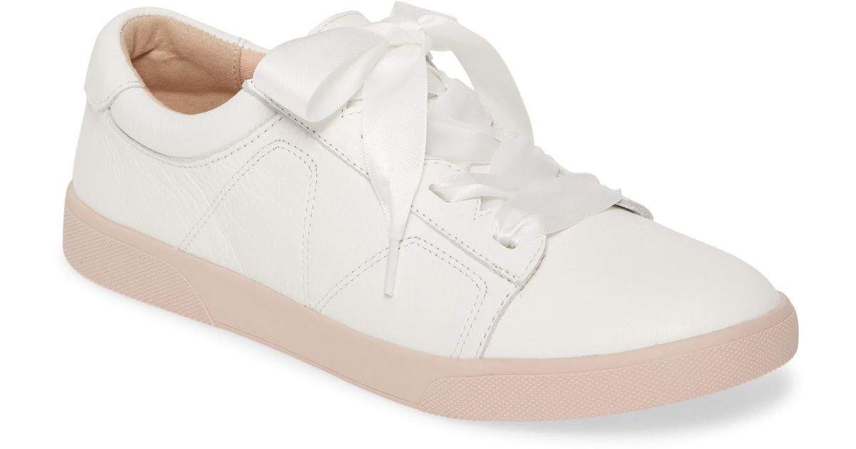 chantelle casual sneaker