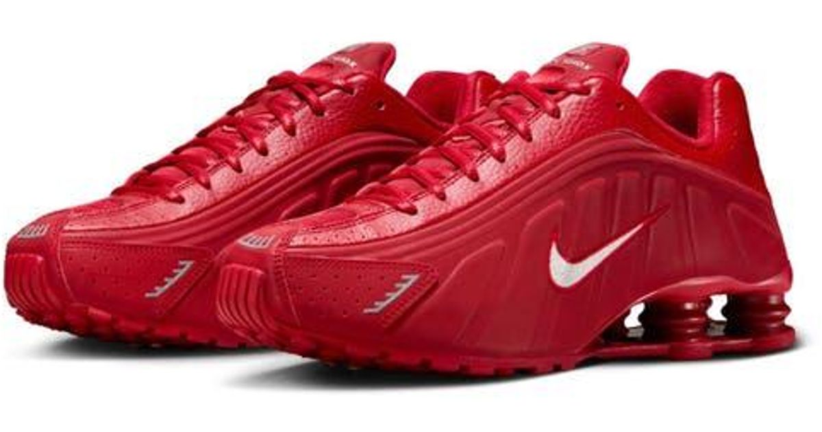 Red Core R4 Nike Shox R4 Sneaker in Red for Men | Lyst