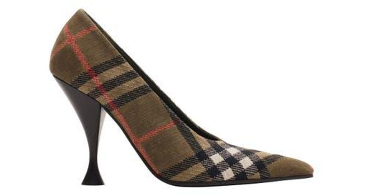 Burberry Check Cameo High Pumps in White | Lyst
