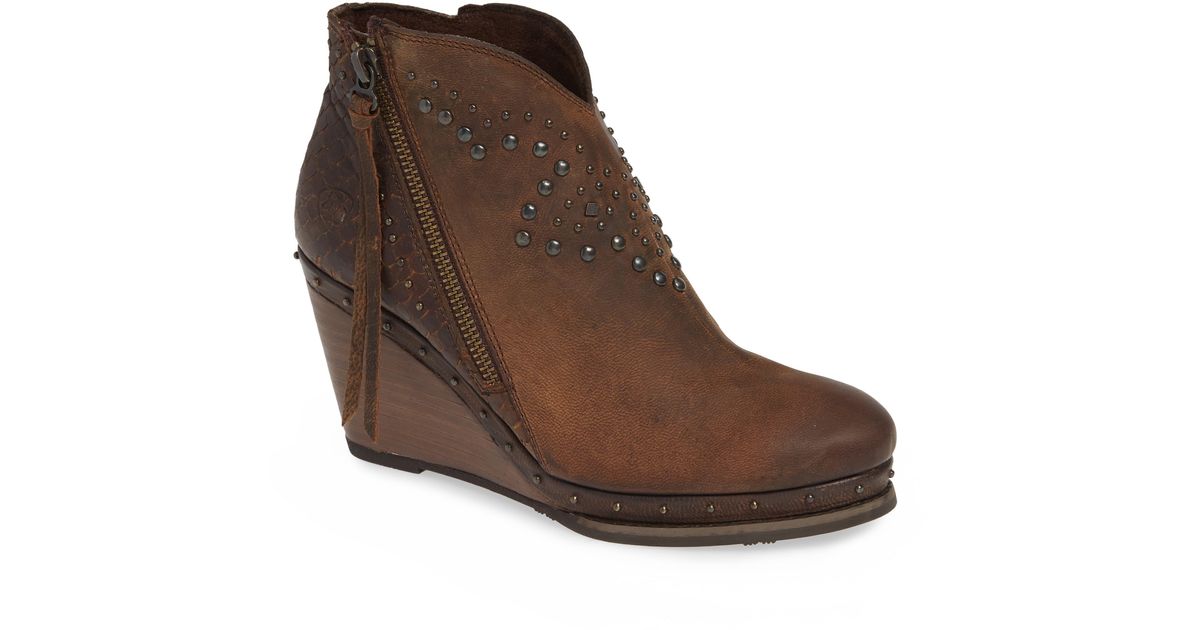 ariat stax studded wedge bootie
