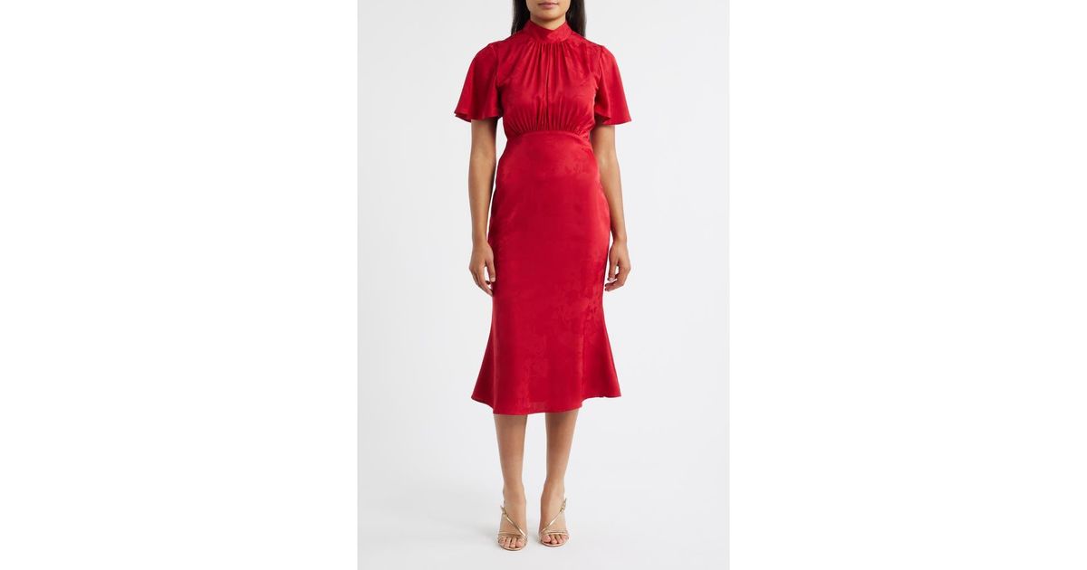 strapless open back dress Kristyn Long Sleeve Midi Dress - Red main image 1