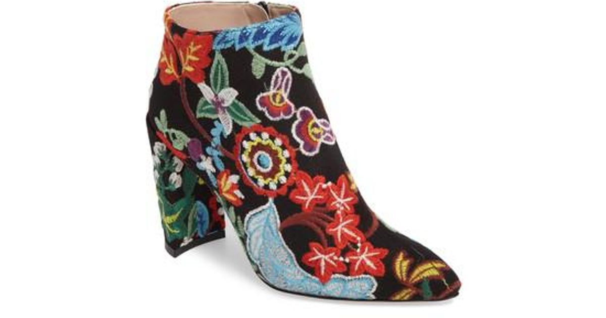 stuart weitzman pure pointy toe bootie