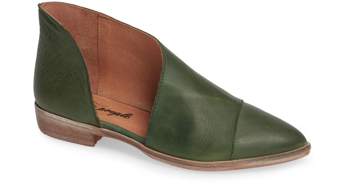 royale pointy toe flat