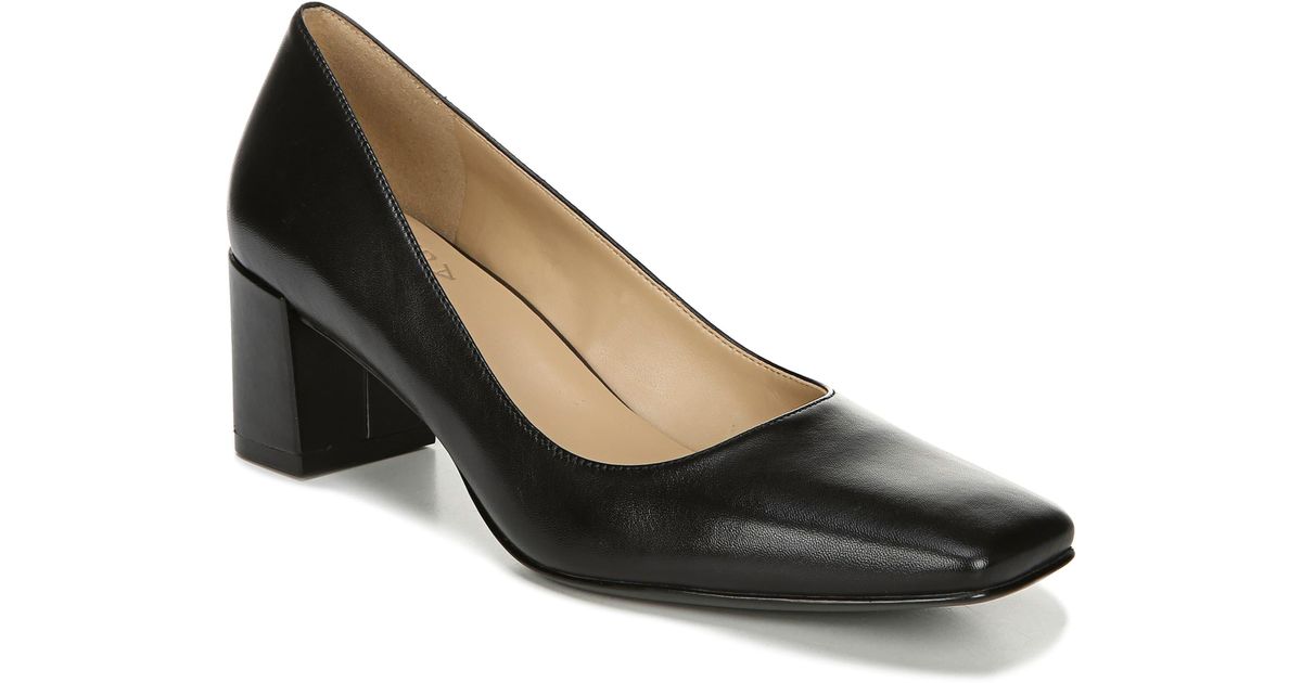 square toe pump