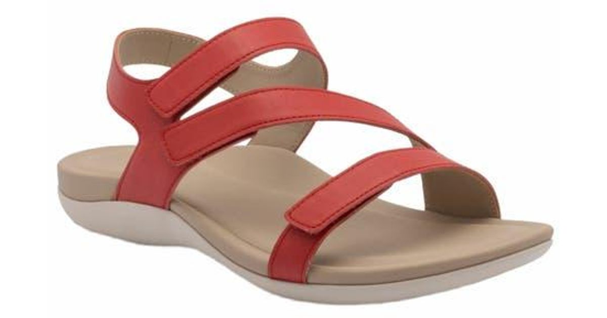 ABEO Oasis Sandal in Brown | Lyst