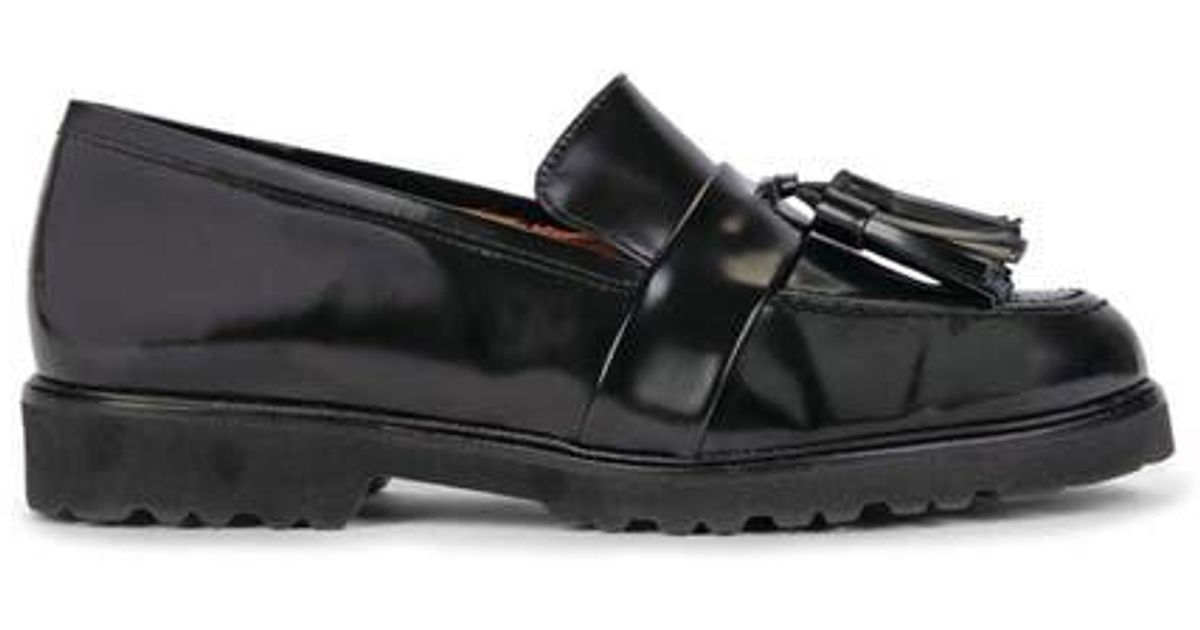 Penelope Chilvers Irvine Tassel Loafer in Black | Lyst