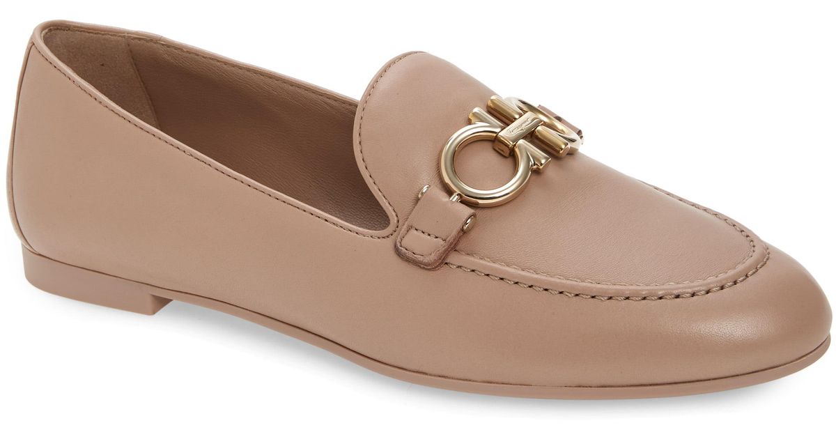 salvatore ferragamo trifoglio patent gancini horsebit loafers