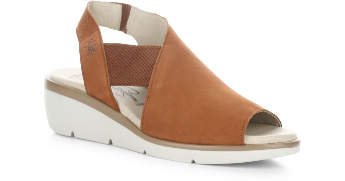 adidas women's cloudfoam qt racer shoes white