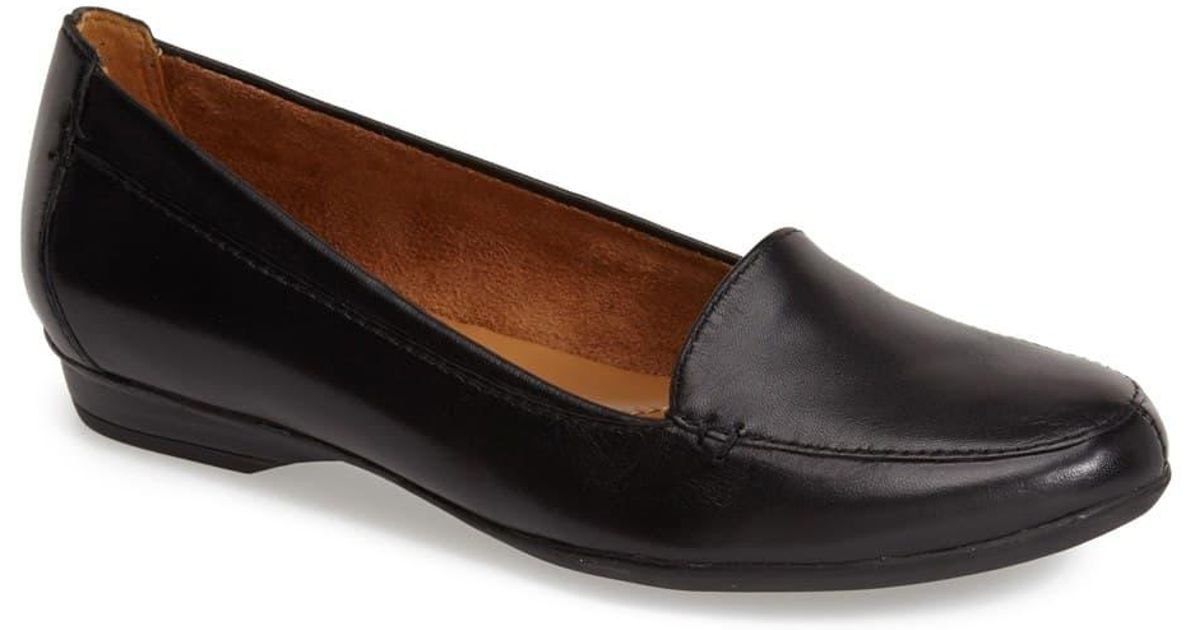 naturalizer saban flats black