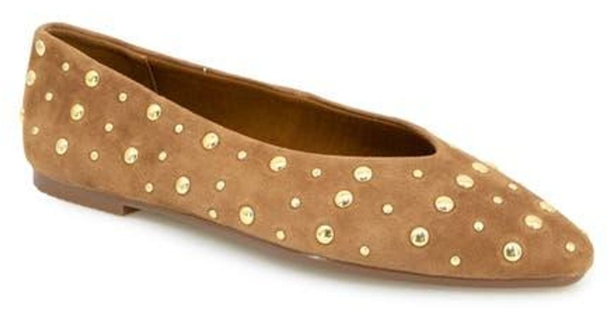 Splendid Latouche Stud Flat in Natural | Lyst