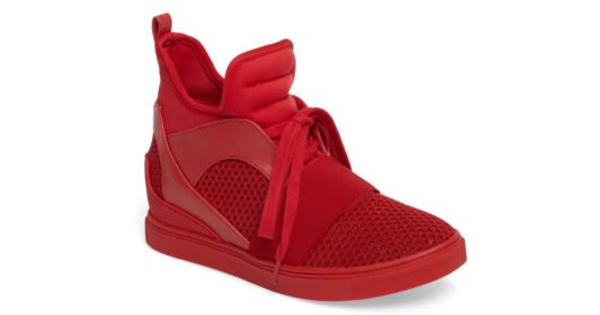 steve madden red